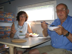 Fr�hst�cksm�sli an Bord